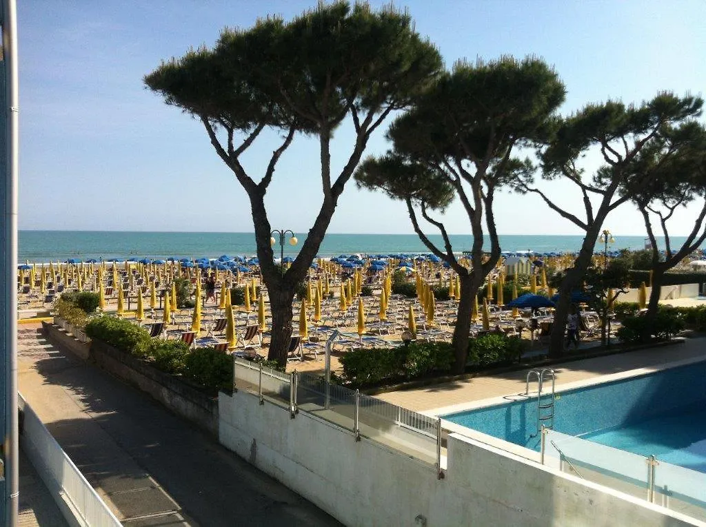 Condominio La Piramide Da Colla Lido di Jesolo Italy